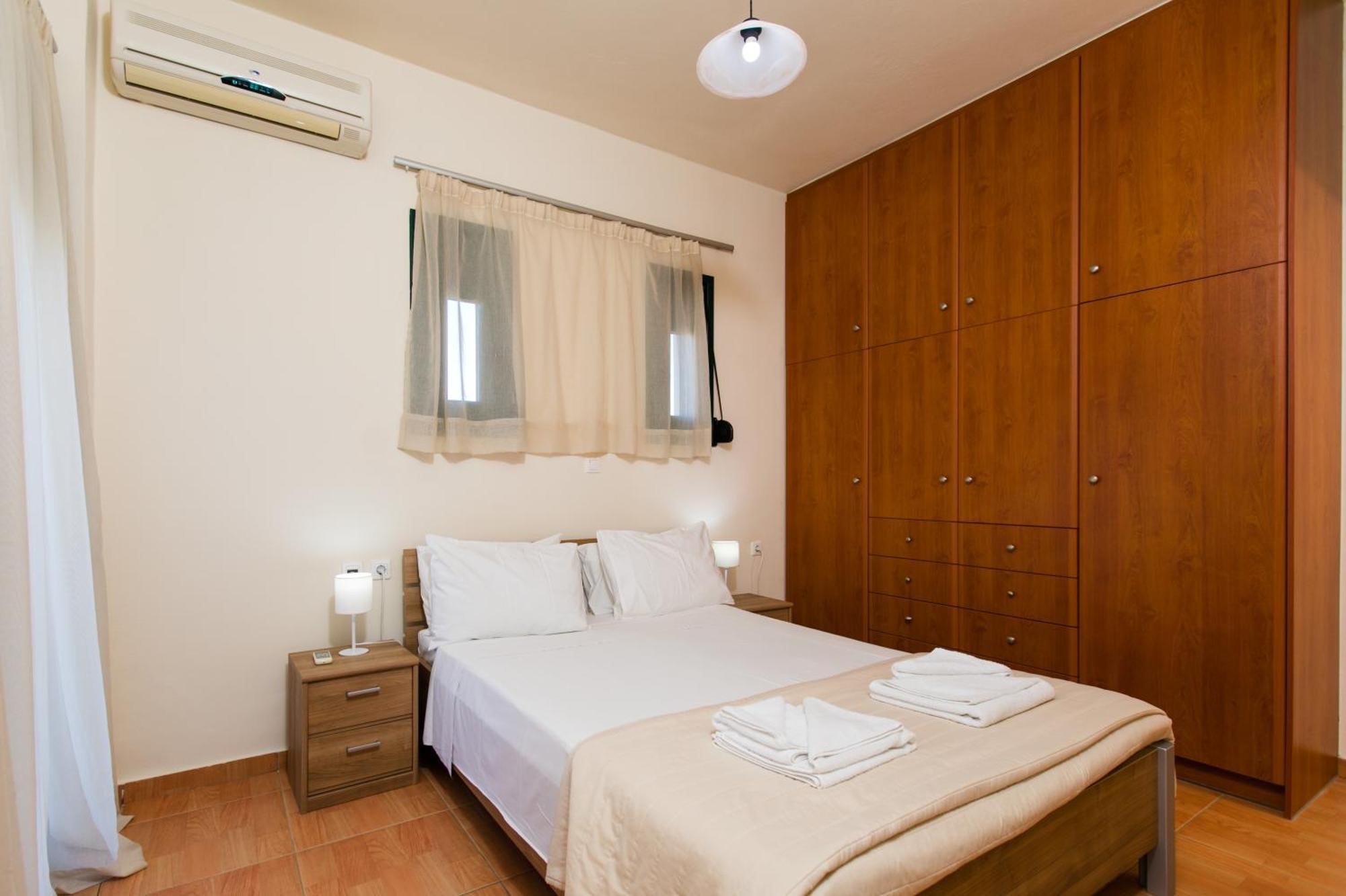Villa Eleni Asproulianoi ภายนอก รูปภาพ