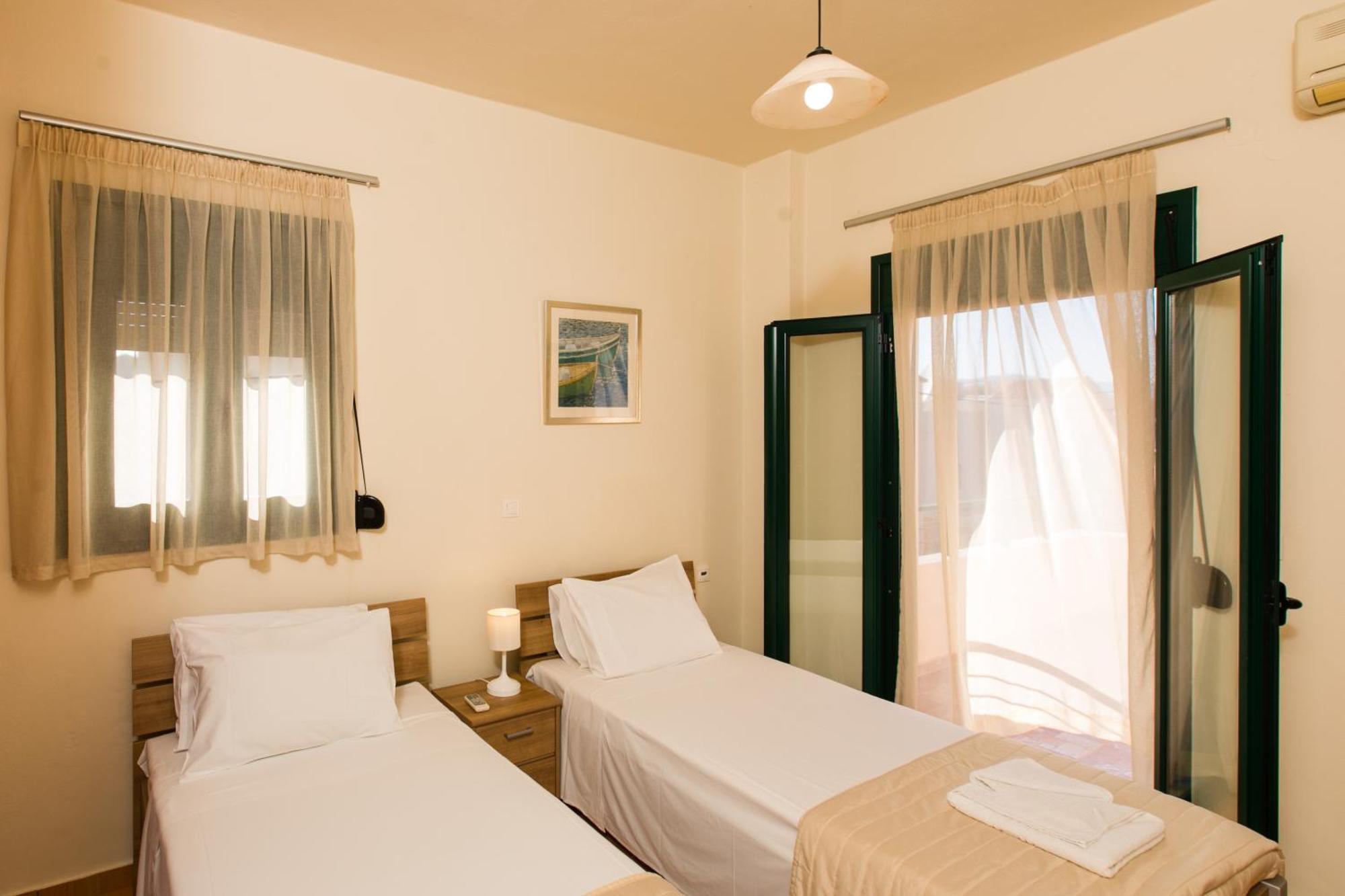 Villa Eleni Asproulianoi ภายนอก รูปภาพ
