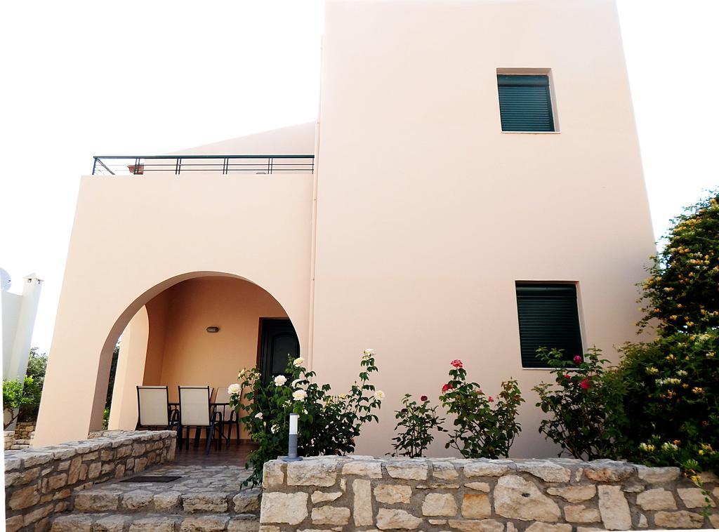 Villa Eleni Asproulianoi ภายนอก รูปภาพ