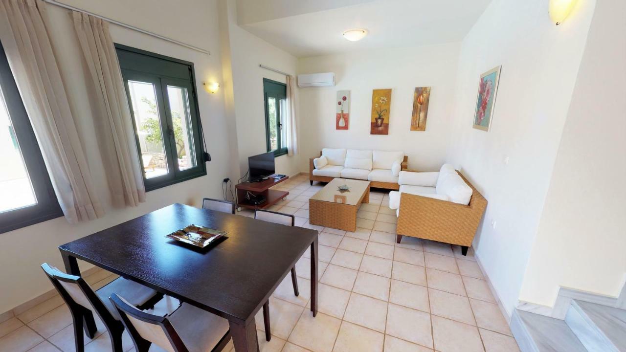 Villa Eleni Asproulianoi ภายนอก รูปภาพ