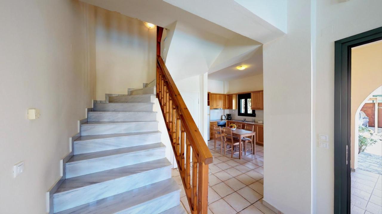Villa Eleni Asproulianoi ภายนอก รูปภาพ
